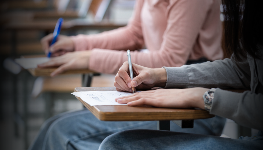 Universitas Blog | Università di Genova chiede 500 mila euro a ex studenti per esami truccati via WhatsApp